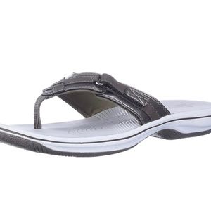 Cloudsteppers by Clarks Women’s Breeze Sea Sandals- New